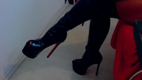 BelatrixDomme online show from 05-16-26, 06:32
