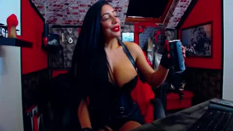 Snapshot of belatrixdomme chatting on 06-14-26, 01:57 BelatrixDomme online show from 06-14-26, 01:57