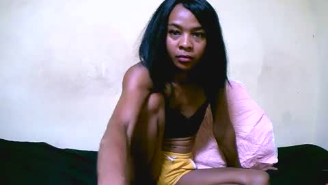 Snapshot of bella193999 chatting on 12-13-24, 01:33 bella193999 online show from 12-13-24, 01:33