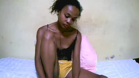 Snapshot of bella193999 chatting on 12-21-24, 06:23 bella193999 online show from 12-21-24, 06:23