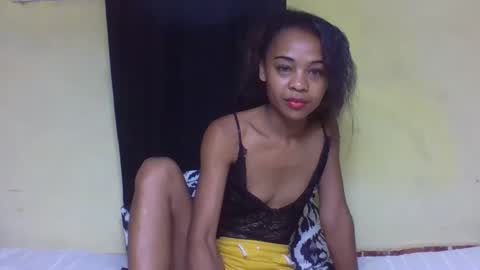 bella193999 online show from 01-28-25, 04:50