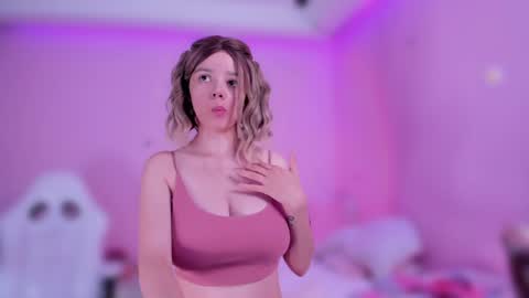 isabella online show from 02-01-25, 11:37