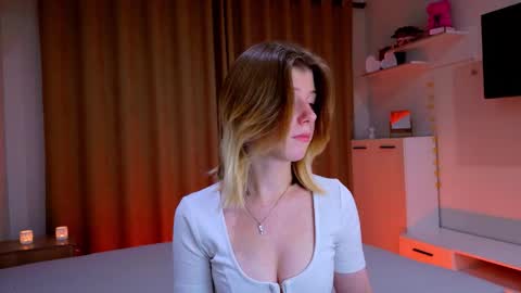 Bella online show from 11-11-25, 08:53