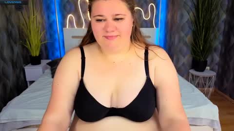 Snapshot of bella_blvack chatting on 05-07-26, 06:19 bella_blvack online show from 05-07-26, 06:19