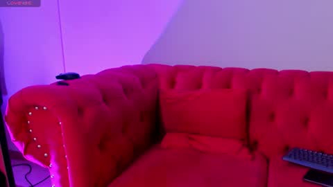 Snapshot of bella_corbin chatting on 06-11-26, 12:32 Bella Corbin online show from 06-11-26, 12:32