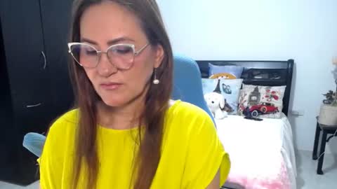 Bella online show from 07-21-26, 03:09