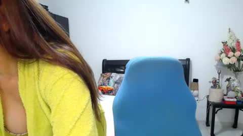 Bella online show from 07-25-26, 06:05