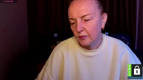 Bella online show from 04-17-26, 11:24