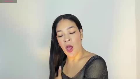 Laura online show from 07-12-26, 01:07