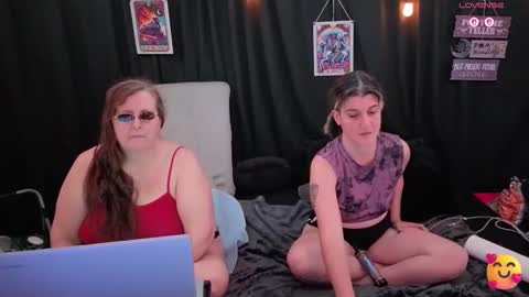 Bella James online show from 11-07-25, 04:40