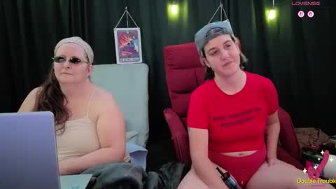 Bella James online show from 12-14-25, 04:45