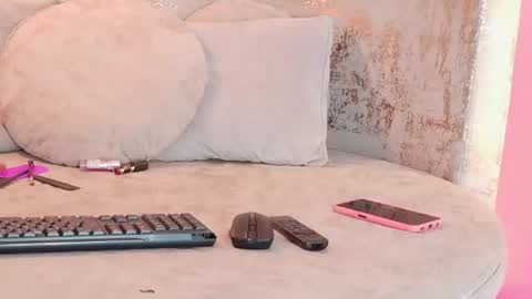 BELLA online show from 07-14-26, 03:33
