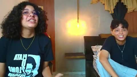 Snapshot of bella_muse_ chatting on 07-09-26, 01:53 bella_muse_ online show from 07-09-26, 01:53