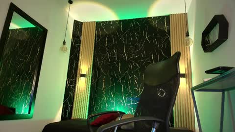     online show from 04-09-26, 08:03