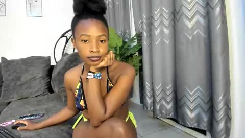 Bella sweetpea online show from 06-11-26, 12:32