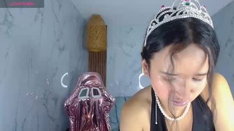 Bella online show from 12-21-25, 08:05