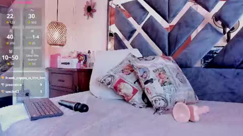 bella_volup online show from 07-28-26, 04:39