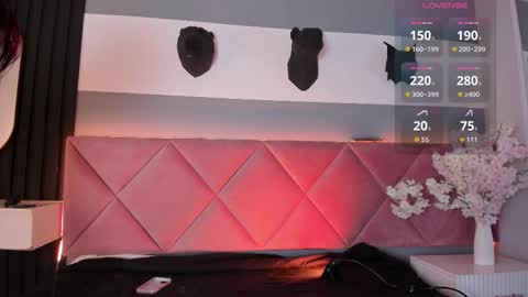 Bella online show from 12-22-25, 12:24