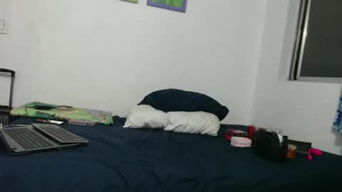 Snapshot of bellabbys8 chatting on 10-06-25, 06:22 bellabbys8 online show from 10-06-25, 06:22