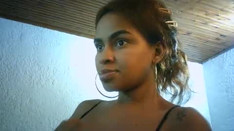 Bella online show from 03-03-25, 01:09