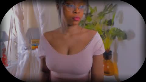 Bellah Blakes-Sarah Scrumptious Lee online show from 09-20-25, 11:11