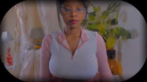 Bellah Blakes-Sarah Scrumptious Lee online show from 10-04-25, 03:26