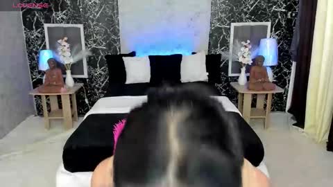 Snapshot of bellabrown_19xxx chatting on 10-02-25, 06:53 Bella online show from 10-02-25, 06:53