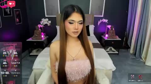 Bella online show from 06-19-26, 03:44