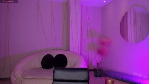  Bella C  online show from 02-04-25, 11:49