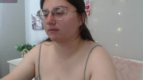 Snapshot of bellacohen chatting on 06-09-26, 05:30 Anna online show from 06-09-26, 05:30