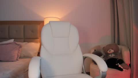 Bella Mia online show from 11-14-25, 11:46