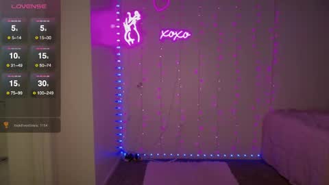 Bella Monroe online show from 04-09-26, 06:19