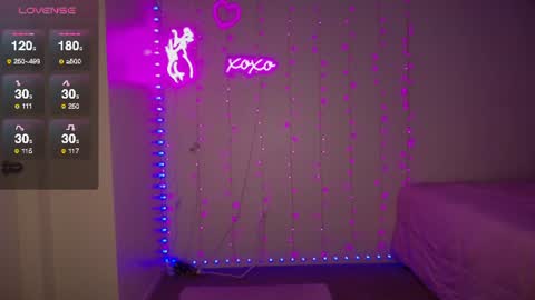 Bella Monroe online show from 06-15-26, 04:58