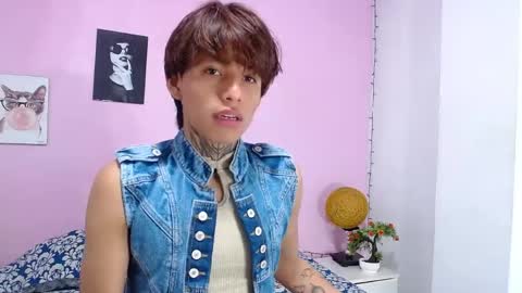 Snapshot of bellamy_094 chatting on 05-21-26, 12:23 bellamy_094 online show from 05-21-26, 12:23
