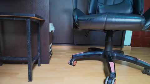 Camille  online show from 12-15-25, 09:41