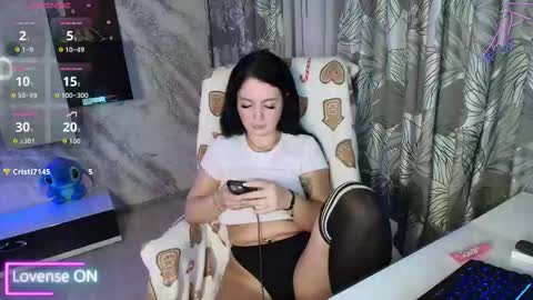 Snapshot of bellanoirsxs chatting on 11-23-25, 08:19 Bellanoirsxs online show from 11-23-25, 08:19