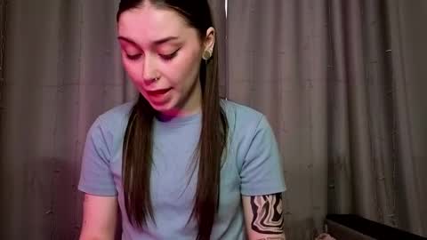 Snapshot of bellarison chatting on 04-24-26, 10:28 Daniela online show from 04-24-26, 10:28