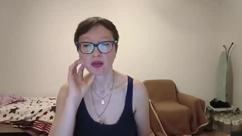 Snapshot of bellarose_2020 chatting on 06-06-26, 07:07 Emma online show from 06-06-26, 07:07