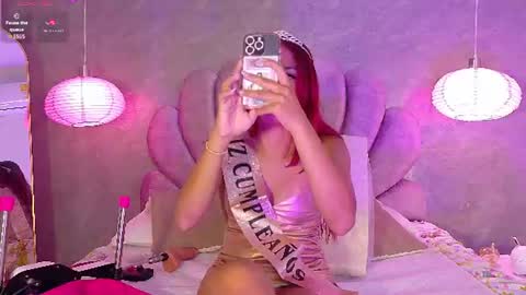 BellaSanderrs online show from 07-13-26, 11:24