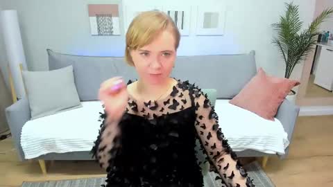 bellasmittssy online show from 04-13-26, 09:15