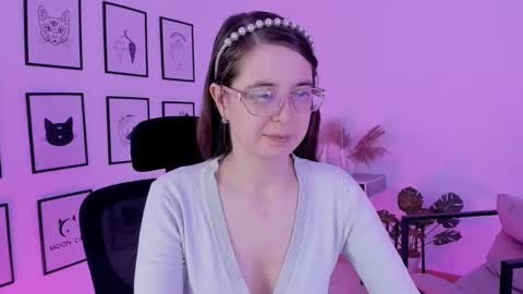 Bella. Ntmu online show from 12-16-24, 12:38