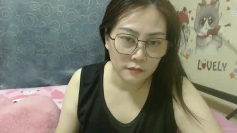 Bella online show from 03-11-25, 01:59