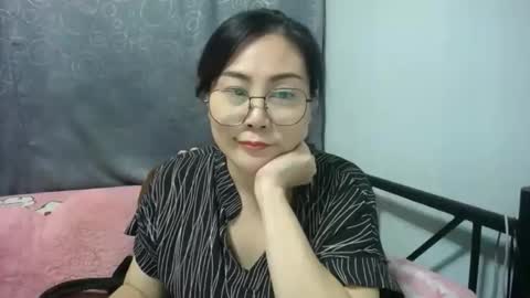 Bella online show from 11-11-25, 09:31