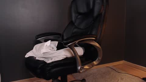 Belle online show from 01-12-25, 08:03