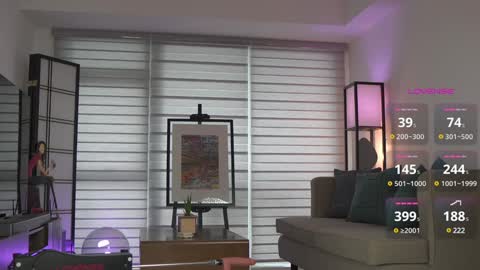 Snapshot of belle_adrienne chatting on 02-05-25, 01:37 Belle Adrienne  IG  online show from 02-05-25, 01:37