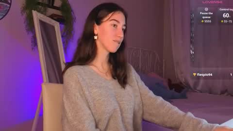 Bella online show from 09-20-25, 04:08