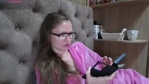 Amelia online show from 04-07-26, 05:24