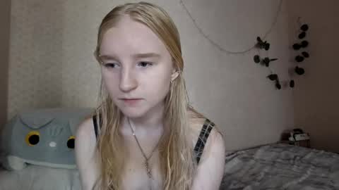 Snapshot of bellemellody chatting on 06-08-26, 09:09 bellemellody online show from 06-08-26, 09:09