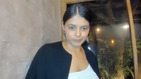 Snapshot of bellezacosmica chatting on 06-11-26, 02:00 bellezacosmica online show from 06-11-26, 02:00