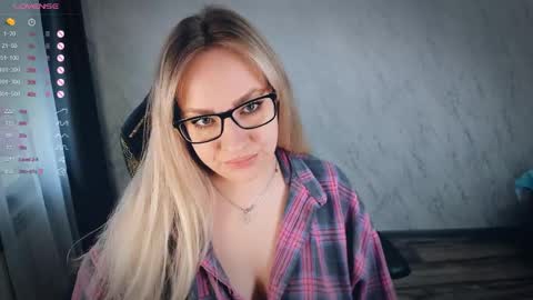 Snapshot of bellezza_ chatting on 05-30-26, 03:09 Your Annabelle Wolf online show from 05-30-26, 03:09